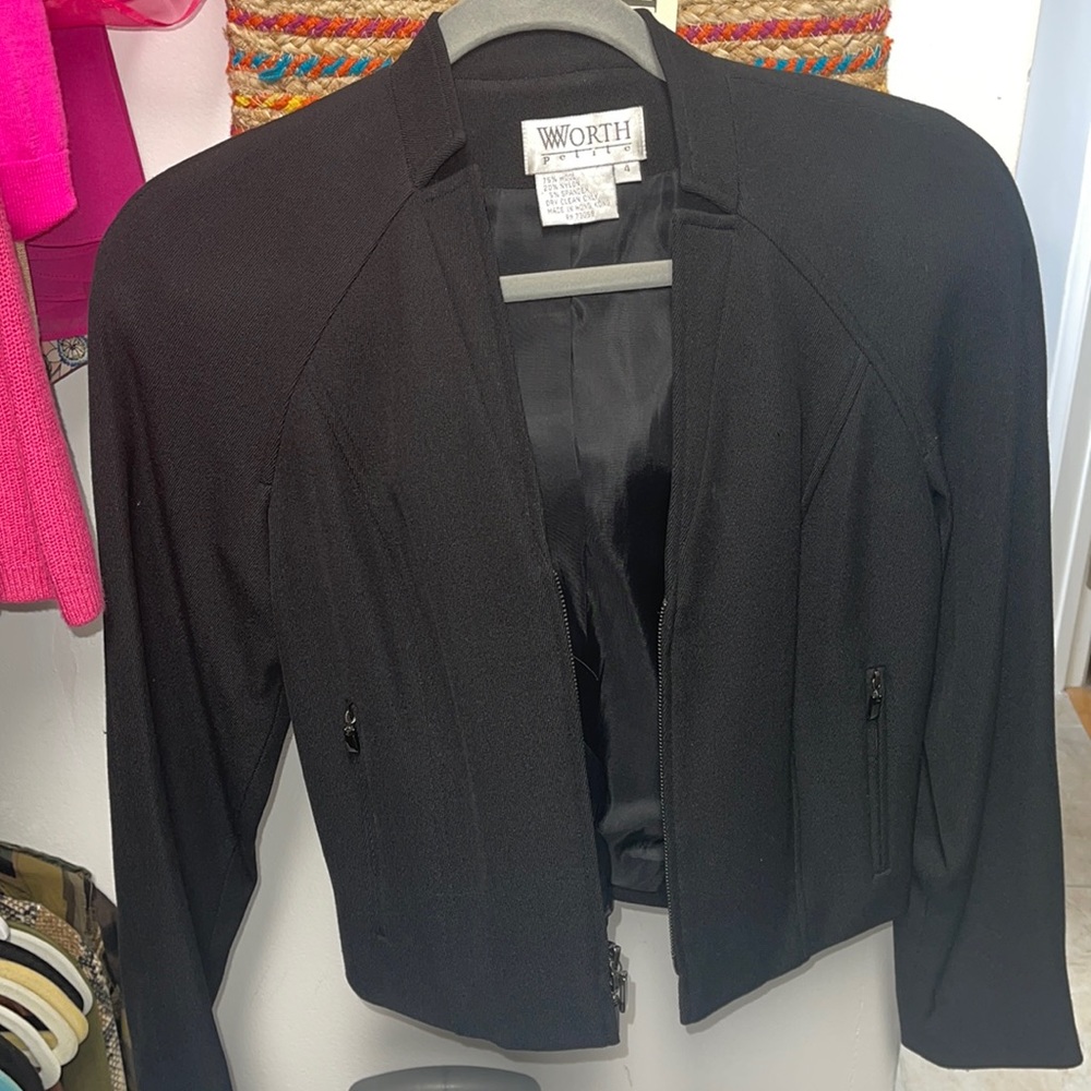 Worth Women’s black jacket